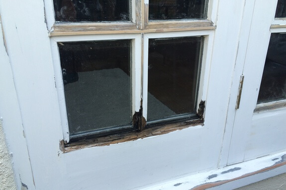 Renovation of decayed timber windows in Great Chishill