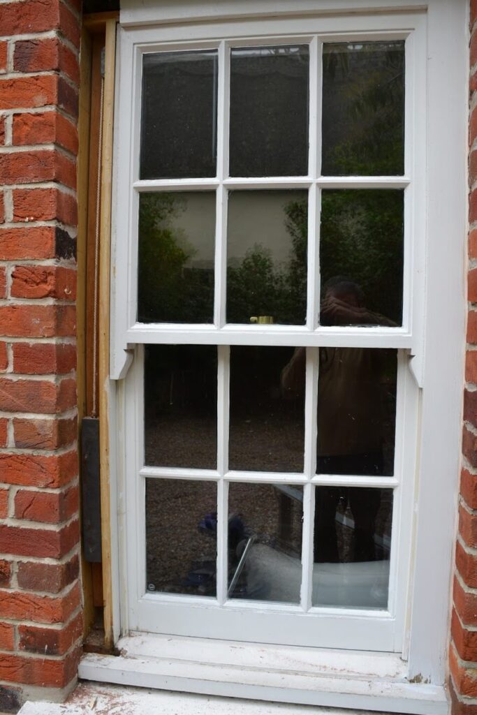 Sash windows redecoration in Barley