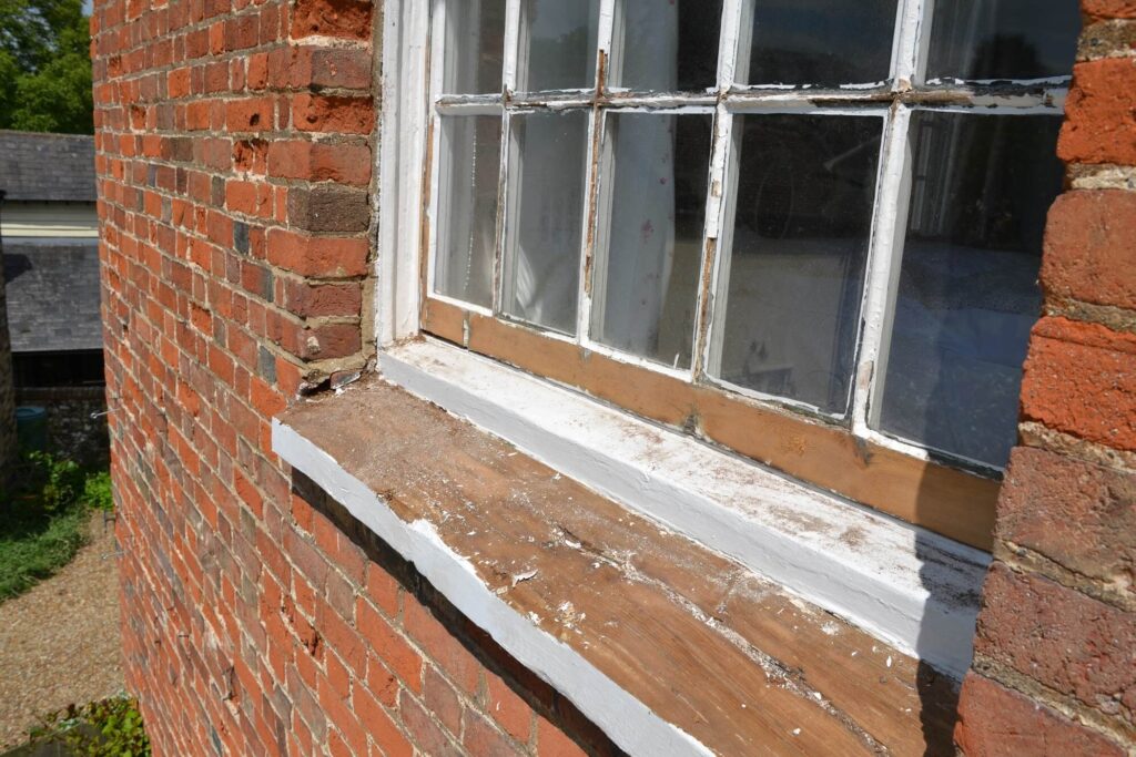 Sash windows redecoration in Barley