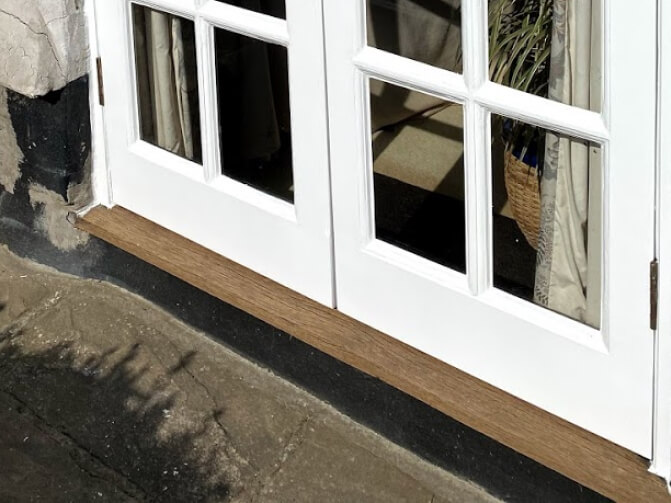 How to replace and protect new wooden door sill Complete guide