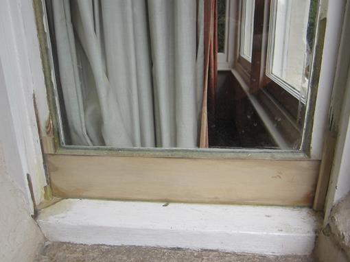 Reped sash window bottom rail