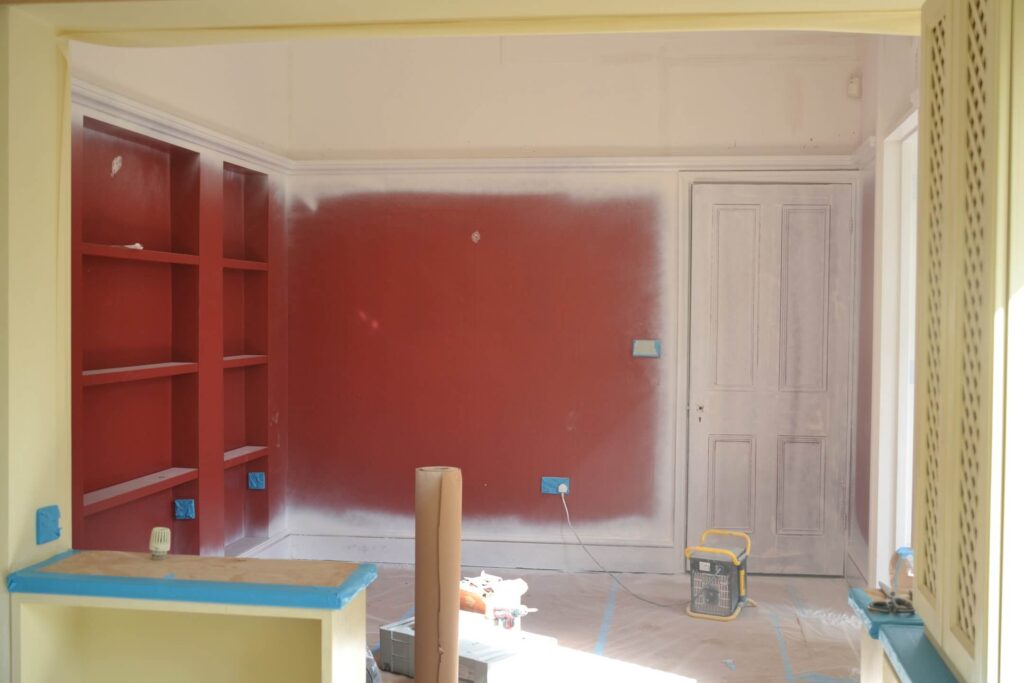 skirting boards painting