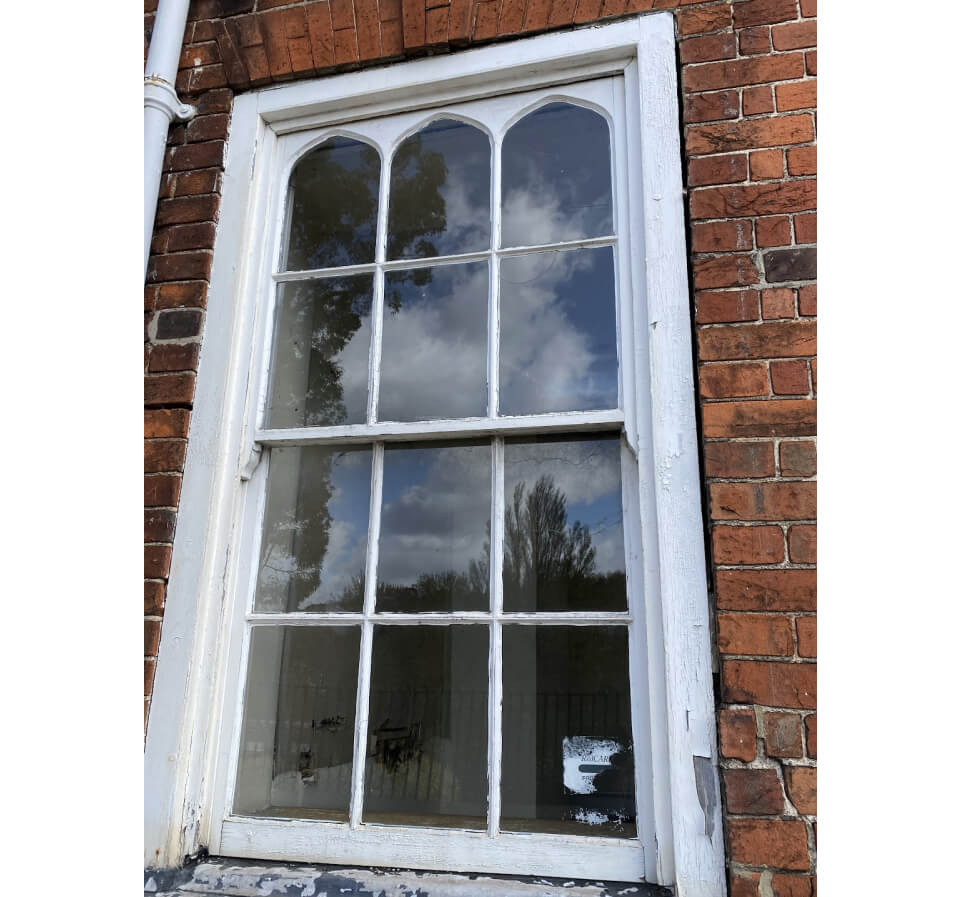 Queen Ann sash window style