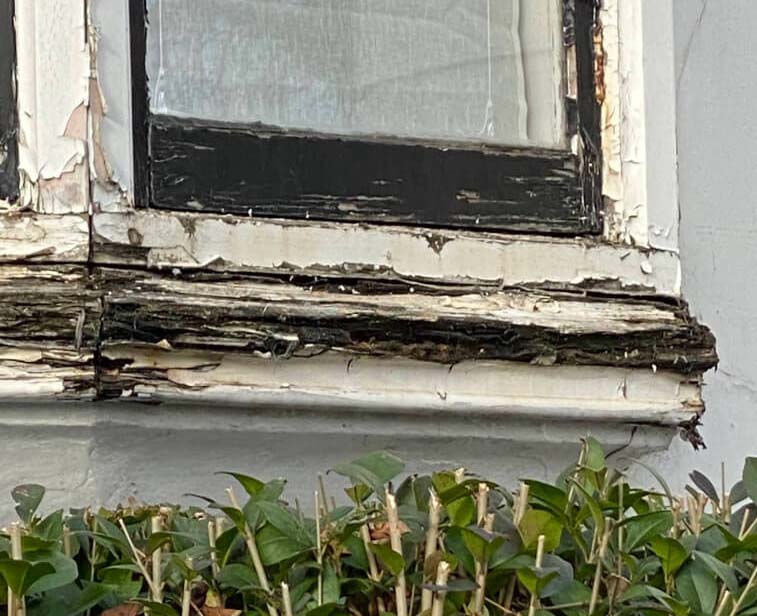 timber casement bay windows before restoration